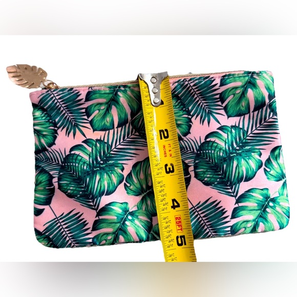 Ipsy Glam Bag Tropical Palm Leaf Makeup Bag Green Pink Cosmetic Pouch Travel - Picture 6 of 6
